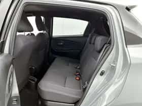 Toyota Yaris (2019) thumbnail 16