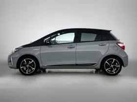 Toyota Yaris (2019) thumbnail 3