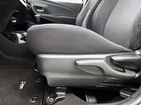Toyota Yaris (2019) thumbnail 29