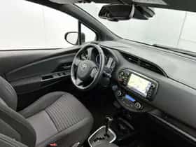 Toyota Yaris (2019) thumbnail 6
