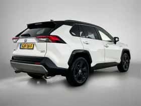 Toyota RAV4 (2019) thumbnail 2