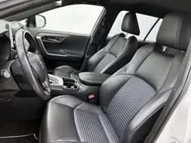 Toyota RAV4 (2019) thumbnail 15