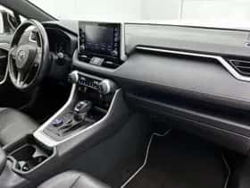 Toyota RAV4 (2019) thumbnail 6