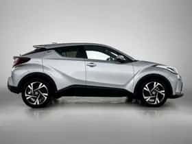 Toyota C-HR (2023) thumbnail 11