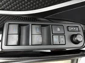 Toyota C-HR (2023) thumbnail 22