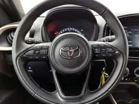 Toyota Aygo (2023) thumbnail 17