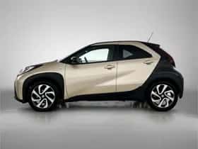Toyota Aygo (2023) thumbnail 3