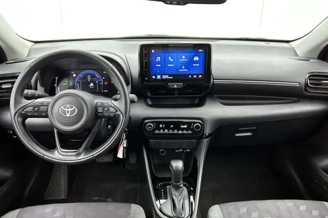 Toyota Yaris (2025) thumbnail 4
