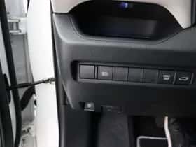 Toyota RAV4 (2023) thumbnail 13