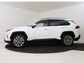 Toyota RAV4 (2023) thumbnail 3
