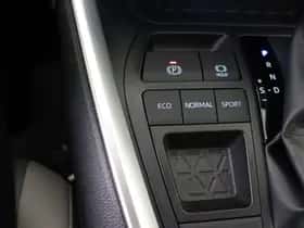 Toyota RAV4 (2023) thumbnail 22