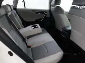 Toyota RAV4 (2023) thumbnail 40