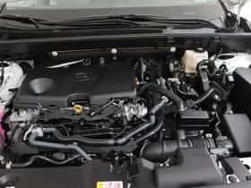 Toyota RAV4 (2023) thumbnail 7