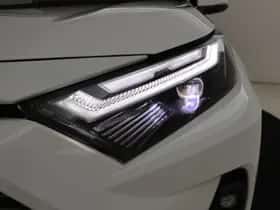 Toyota RAV4 (2023) thumbnail 8