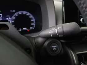 Toyota C-HR (2025) thumbnail 19