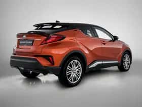 Toyota C-HR (2021) thumbnail 2