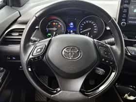 Toyota C-HR (2021) thumbnail 17