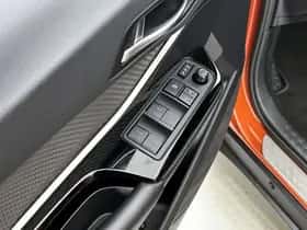 Toyota C-HR (2021) thumbnail 22