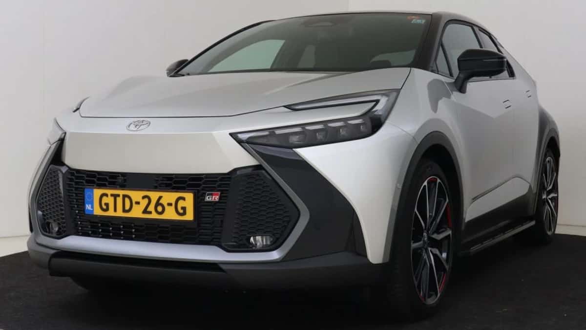 Toyota C-HR (2025) — foto 1
