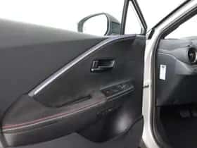 Toyota C-HR (2025) thumbnail 18
