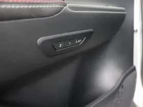 Toyota C-HR (2025) thumbnail 19