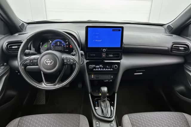Toyota Yaris_Cross (2025) thumbnail 4