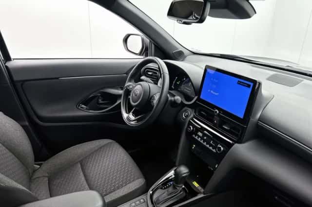 Toyota Yaris_Cross (2025) thumbnail 6