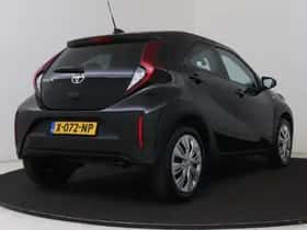 Toyota Aygo (2023) thumbnail 2