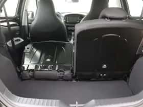 Toyota Aygo (2023) thumbnail 32