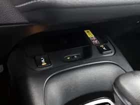 Toyota Corolla_Touring_Sports (2025) thumbnail 18