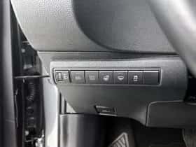 Toyota Corolla_Touring_Sports (2025) thumbnail 25
