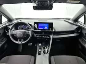 Toyota C-HR (2025) thumbnail 4
