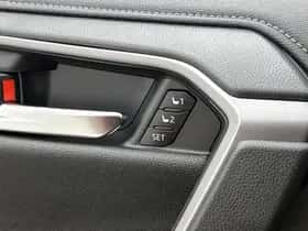 Toyota RAV4 (2025) thumbnail 25