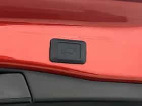 Toyota RAV4 (2025) thumbnail 30