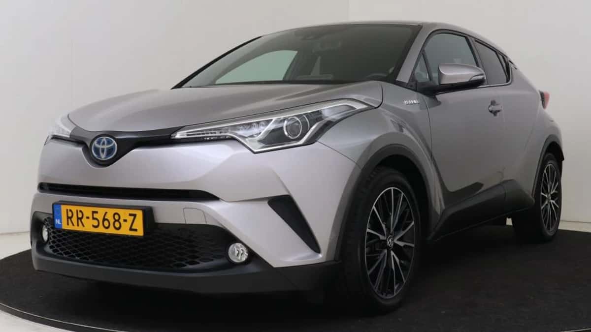Toyota C-HR (2018) — foto 1