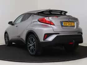 Toyota C-HR (2018) thumbnail 16