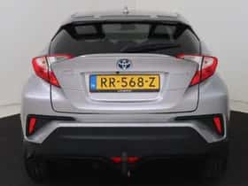 Toyota C-HR (2018) thumbnail 25
