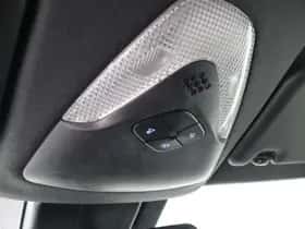 Toyota C-HR (2018) thumbnail 30