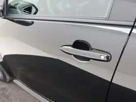 Toyota Yaris (2025) thumbnail 4