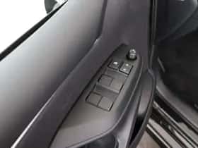 Toyota Yaris (2025) thumbnail 9