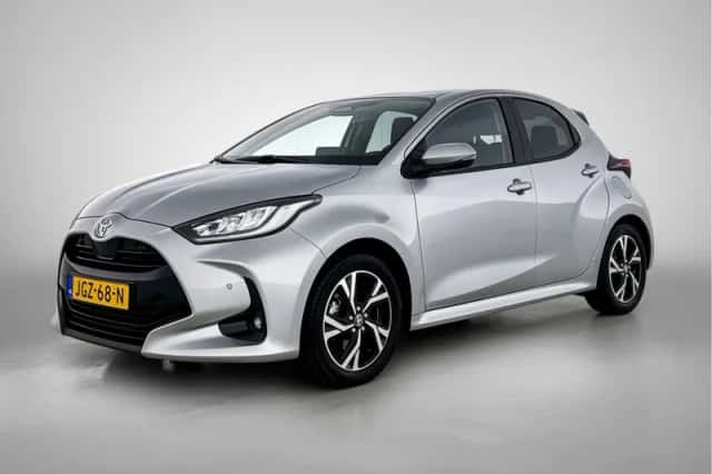 Toyota Yaris (2025) thumbnail 1