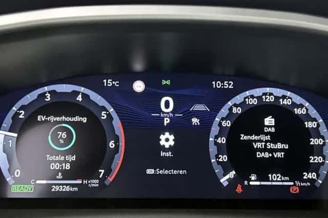 Toyota Corolla_Cross (2024) thumbnail 5