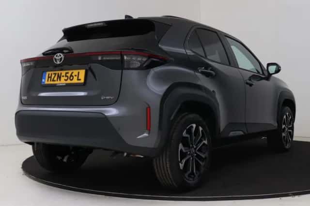 Toyota Yaris_Cross (2025) thumbnail 2