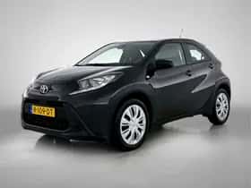 Toyota Aygo (2022) thumbnail 1
