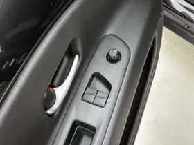 Toyota Aygo (2022) thumbnail 21