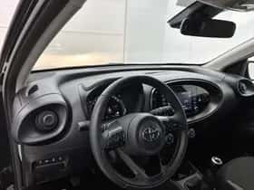 Toyota Aygo (2022) thumbnail 29