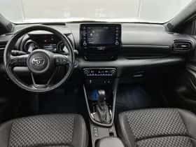 Toyota Yaris (2021) thumbnail 4