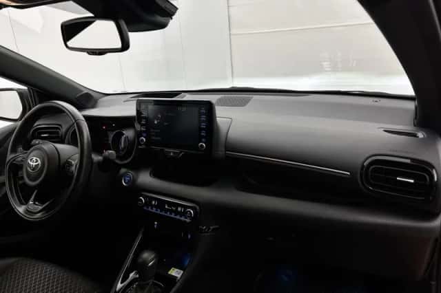 Toyota Yaris (2021) thumbnail 6