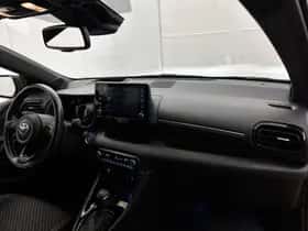 Toyota Yaris (2021) thumbnail 6
