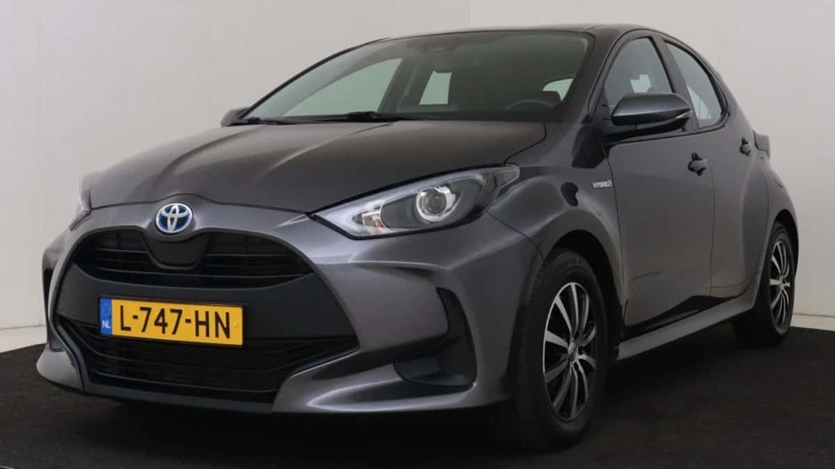 Toyota Yaris (2021) — foto 1